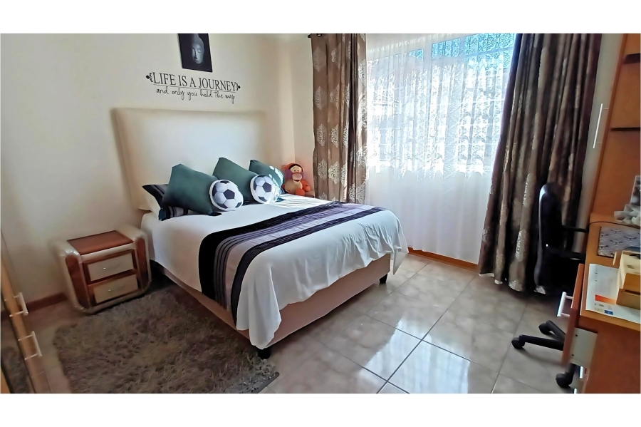 4 Bedroom Property for Sale in Blue Bend Eastern Cape